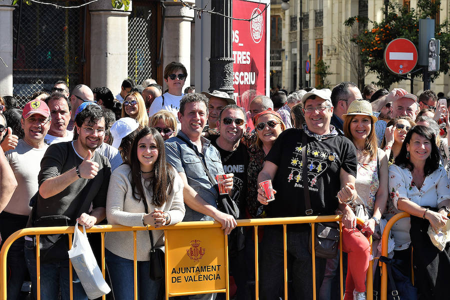 Fotos: Búscate en la mascletà del 3 de marzo de las Fallas de Valencia 2019