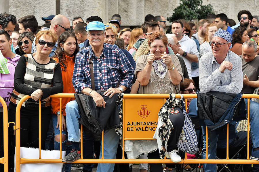 Fotos: Búscate en la mascletà de hoy