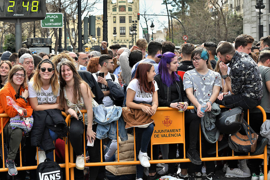 Fotos: Búscate en la mascletà de hoy