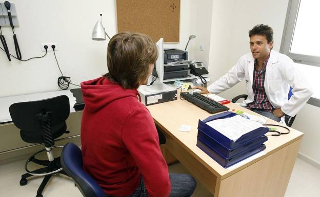 Los médicos esperan que Sanidad mantenga las mejoras acordadas en Primaria pese al adelanto de las elecciones