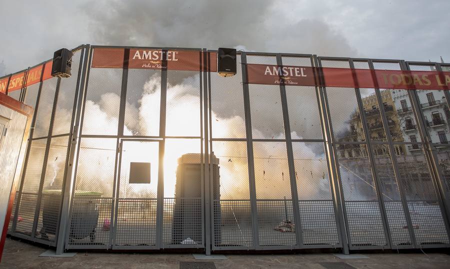 Fotos: Mascletà del 5 de marzo de las Fallas 2019. Pirotecnia Nadal-Martí