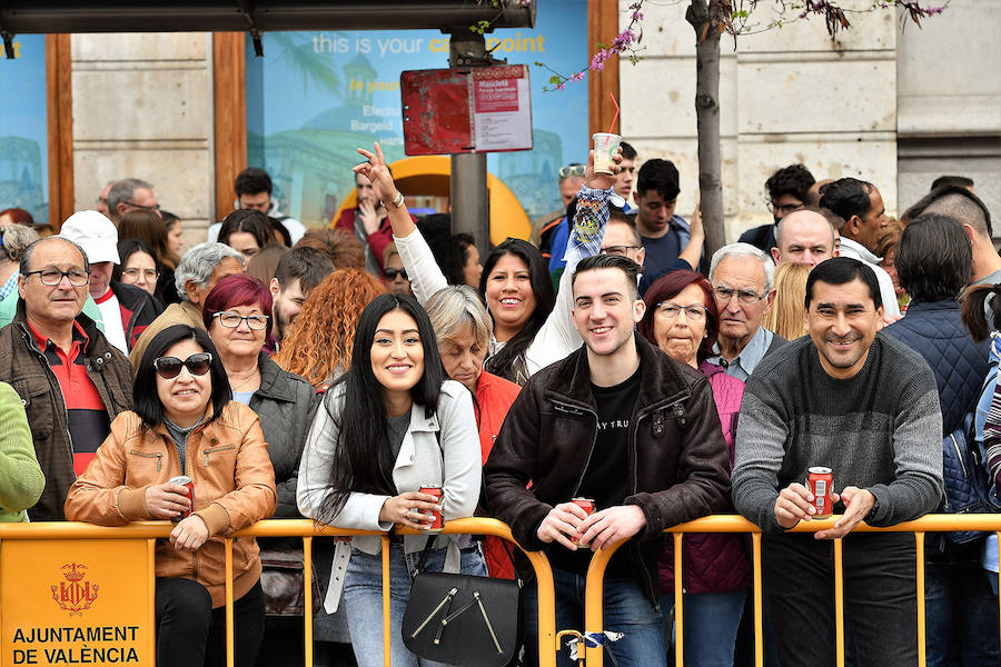 Fotos: Búscate en la mascletà de Fallas 2019 de hoy, miércoles 6 de marzo