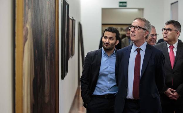 José Guirao vista el museo San Pío V junto al conseller Vicent Marzà.