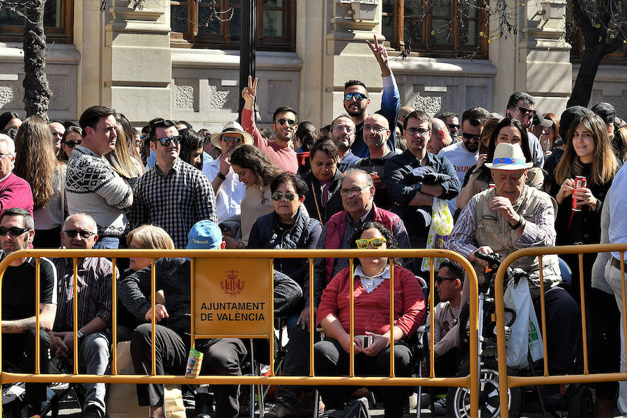 Fotos: Búscate en la mascletà de hoy