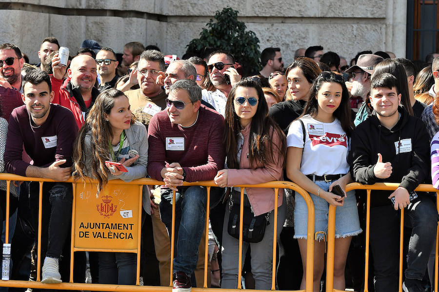 Fotos: Búscate en la mascletà de hoy