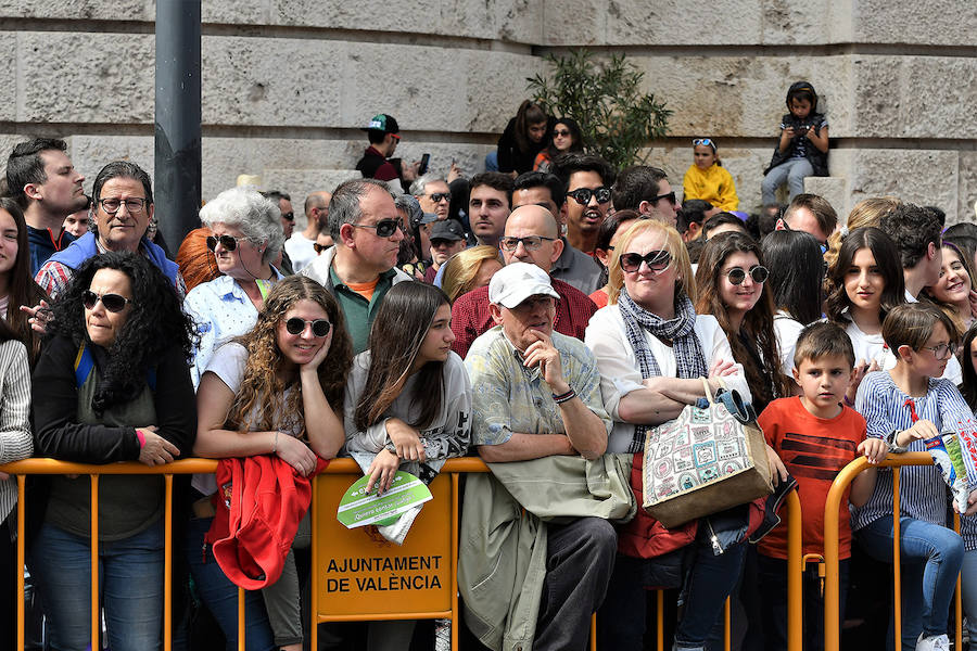 Fotos: Búscate en la mascletà del 8 de marzo de las Fallas 2019