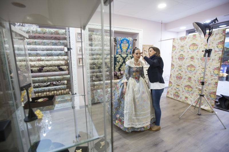 Con las agendas repletas, Marina Civera y Sara Larrazábal acuden con sus mejores sonrisas a cada acto. Les esperan mil eventos en un año