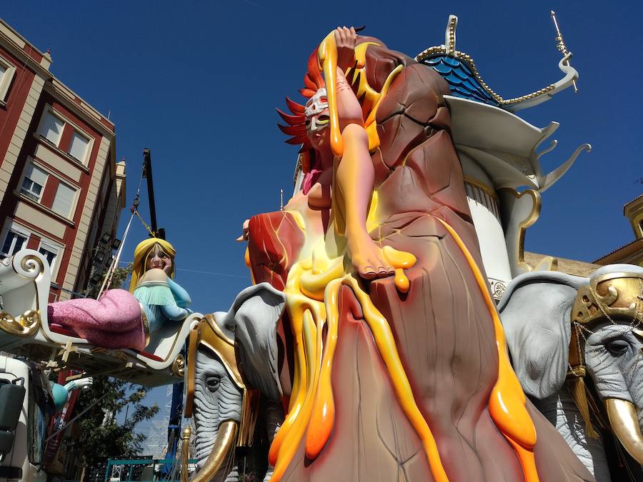 Comienza el montaje de las fallas de la sección Especial de las Fallas 2019.