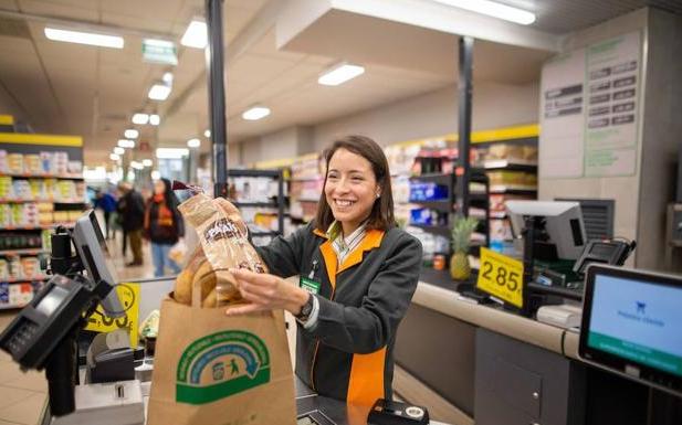 Trabajar en Mercadona | El sueldo de los trabajadores de Mercadona: ¿cuánto cobran en 2019?