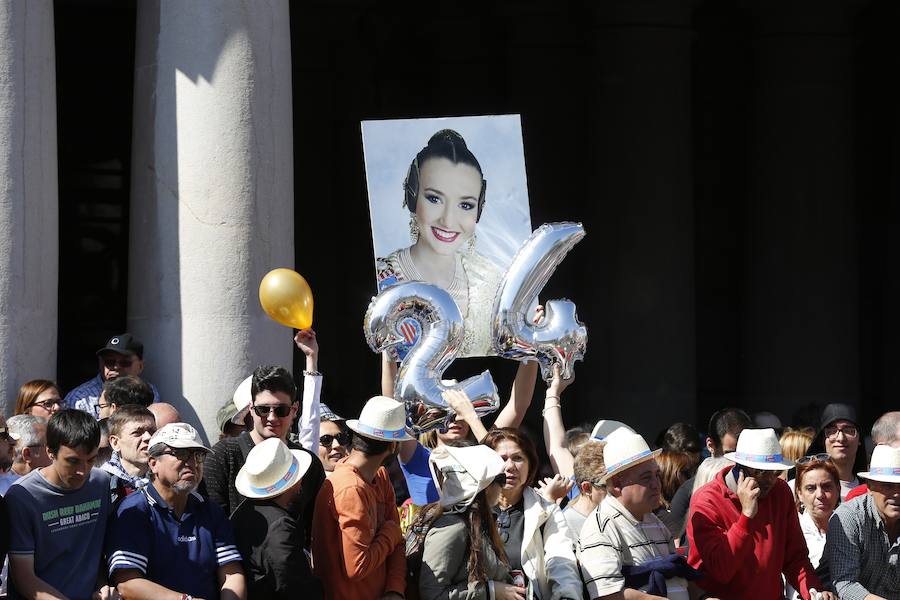 Fotos: Fallas 2019: Mascletà del 12 de marzo. Pirotecnia Hermanos Ferrández