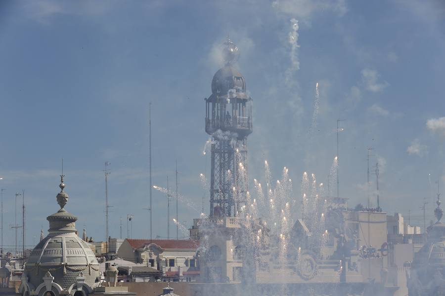 Fotos: Fallas 2019: Mascletà del 14 de marzo. Pirotecnia Turís