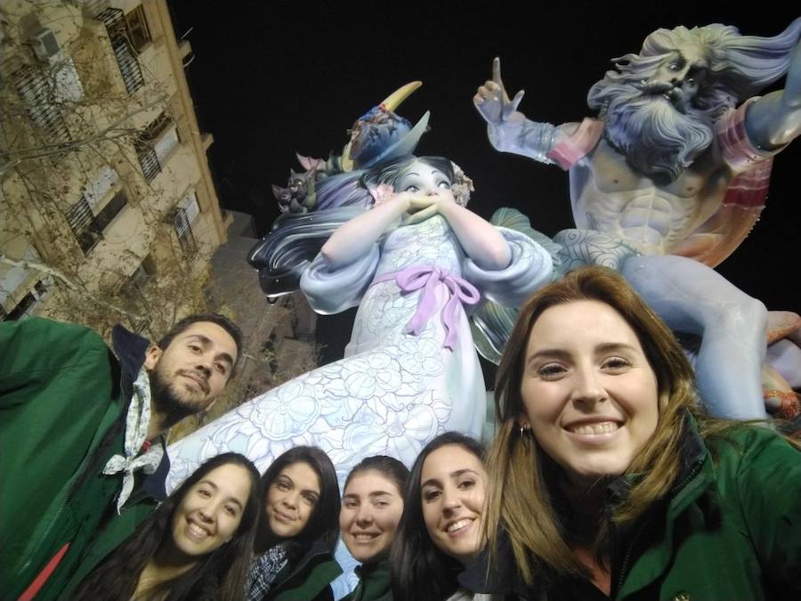 Comparte con LAS PROVINCIAS tus selfies más falleros de estas Fallas 2019. Los puedes enviar al correo: redaccion@lasprovinciasdigital.es