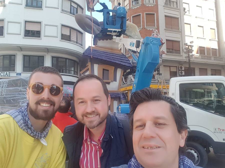 Comparte con LAS PROVINCIAS tus selfies más falleros de estas Fallas 2019. Los puedes enviar al correo: redaccion@lasprovinciasdigital.es