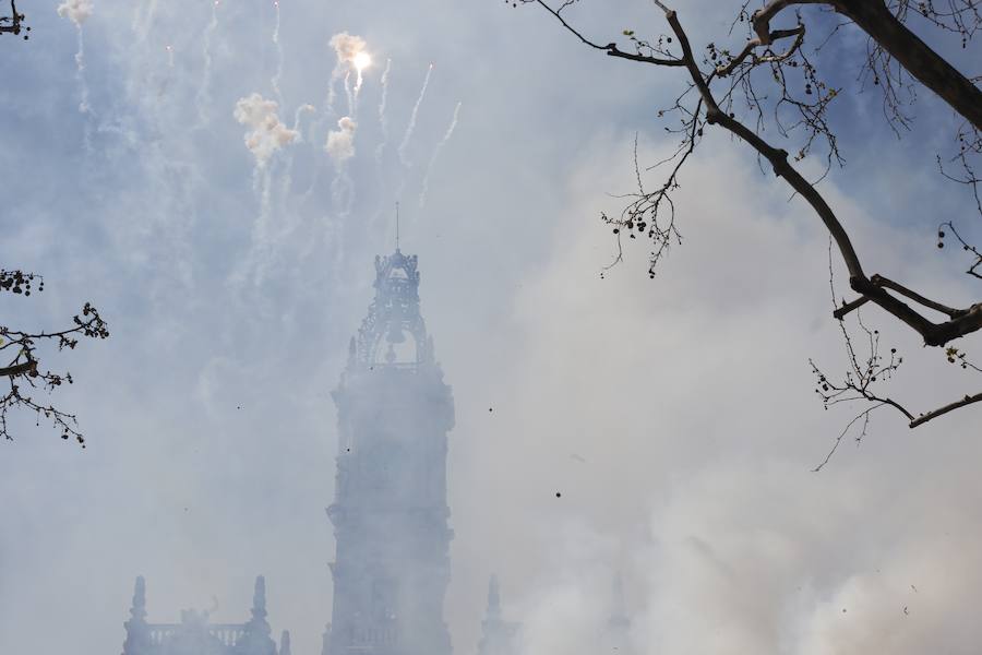 Fotos: Fallas 2019: Mascletà del 16 de marzo, de Caballer FX Global Foc