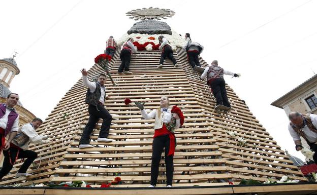 Así será el diseño del manto de la Virgen en la Ofrenda de las Fallas de 2019