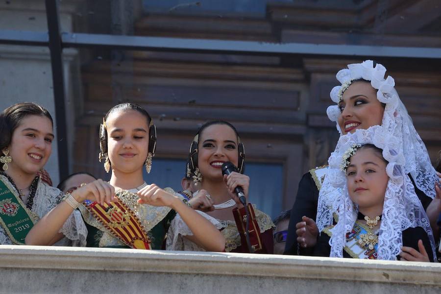 Fotos: Fallas 2019: Mascletà de Pirotecnia Vulcano en la plaza del Ayuntamiento