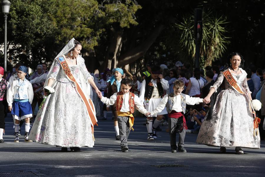 Fotos: Fallas 2019: Primer día de la Ofrenda de las Fallas de Valencia