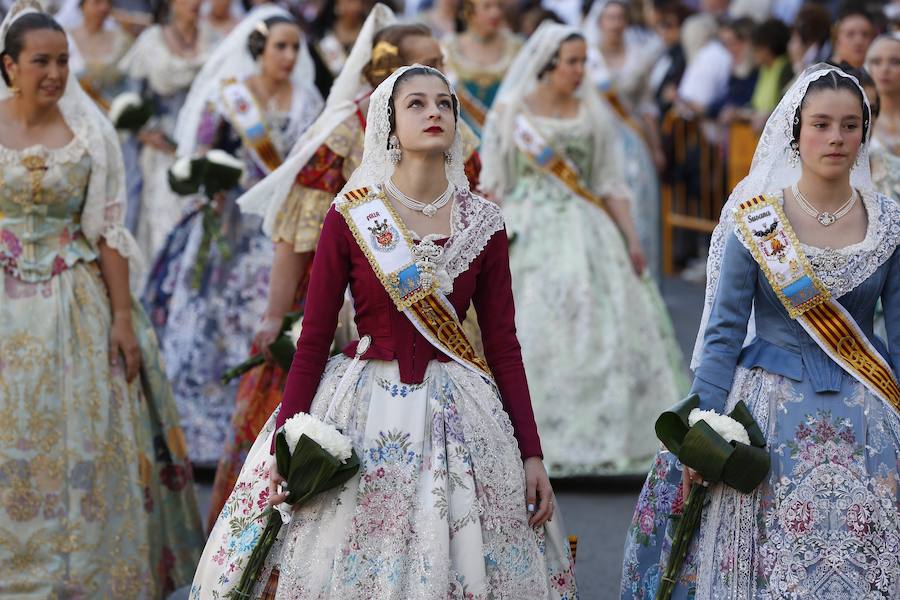 Fotos: Fallas 2019: Primer día de la Ofrenda de las Fallas de Valencia