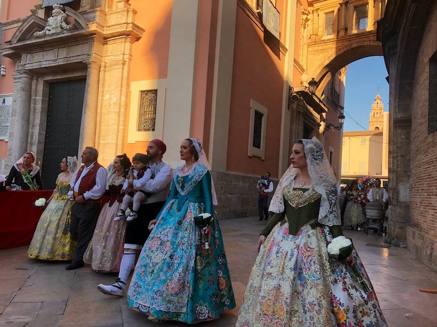 Fotos: Fallas 2019: Primer día de la Ofrenda de las Fallas de Valencia