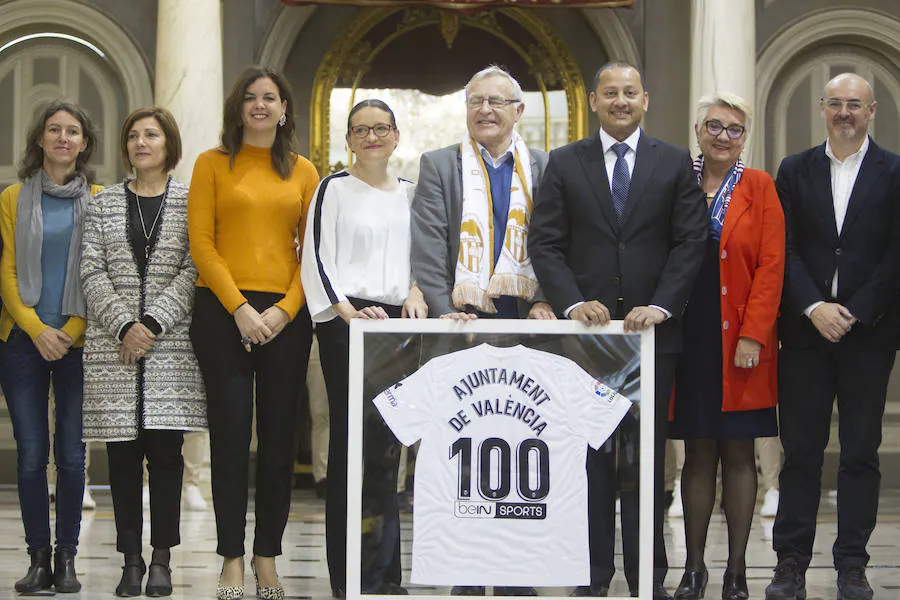 Fotos: La afición celebra el centenario del club