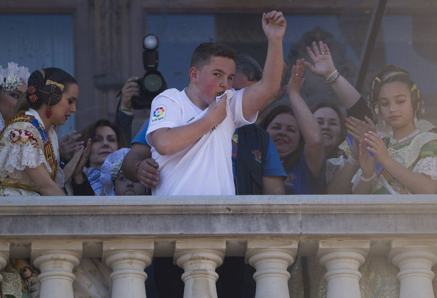 Fotos: Fotos de la mascletà de este lunes 18 de marzo