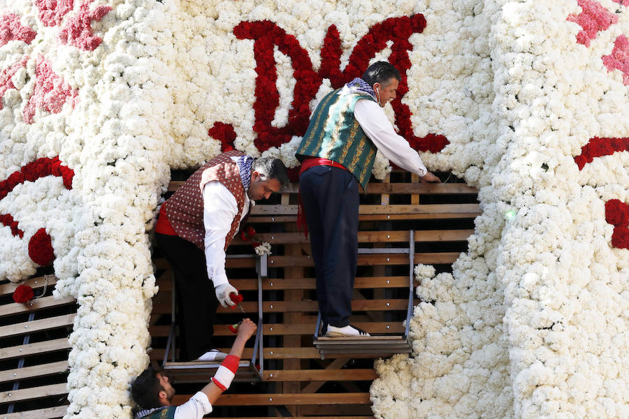 Fotos: Fallas 2019: Segundo día de la Ofrenda a la Virgen de los Desamparados