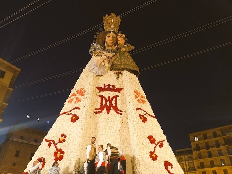 Fotos: Fallas 2019: Segundo día de la Ofrenda a la Virgen de los Desamparados