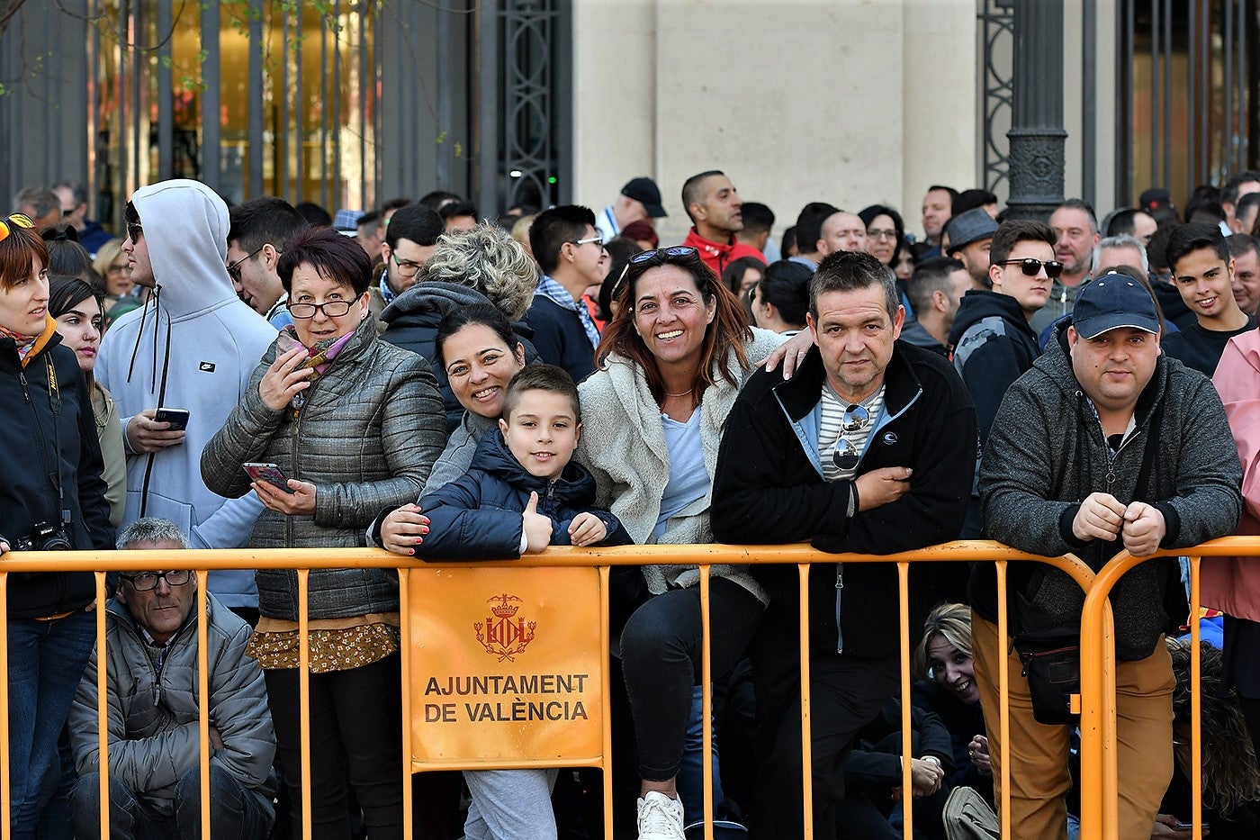 Fotos: Fallas 2019: Búscate en la mascletà del lunes, 18 de marzo