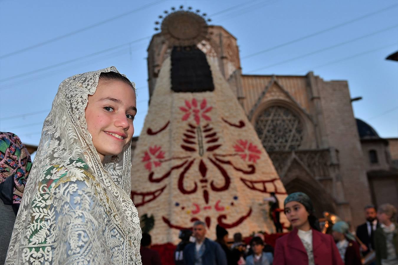 Fotos: Fallas 2019: Segundo día de la Ofrenda a la Virgen de los Desamparados