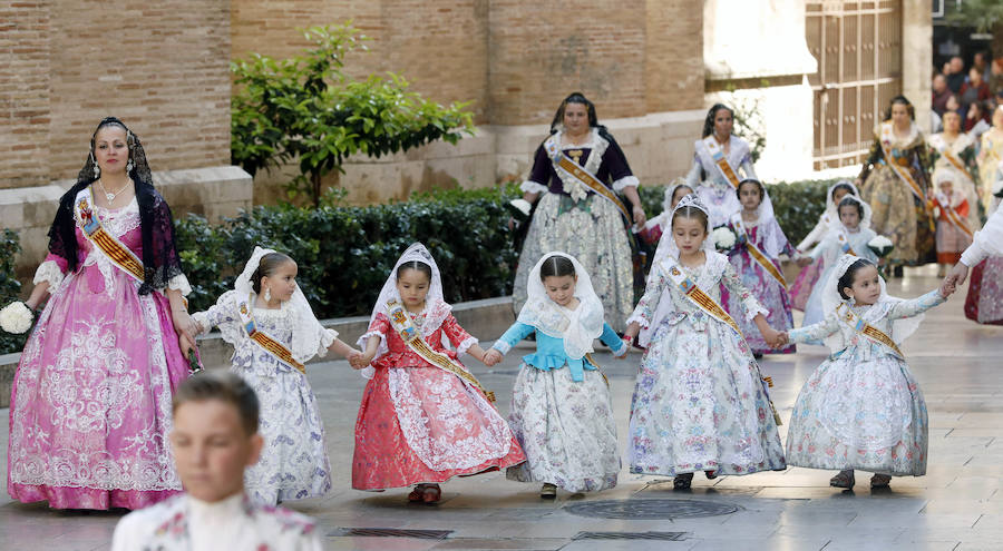 Fotos: Fallas 2019: Segundo día de la Ofrenda a la Virgen de los Desamparados