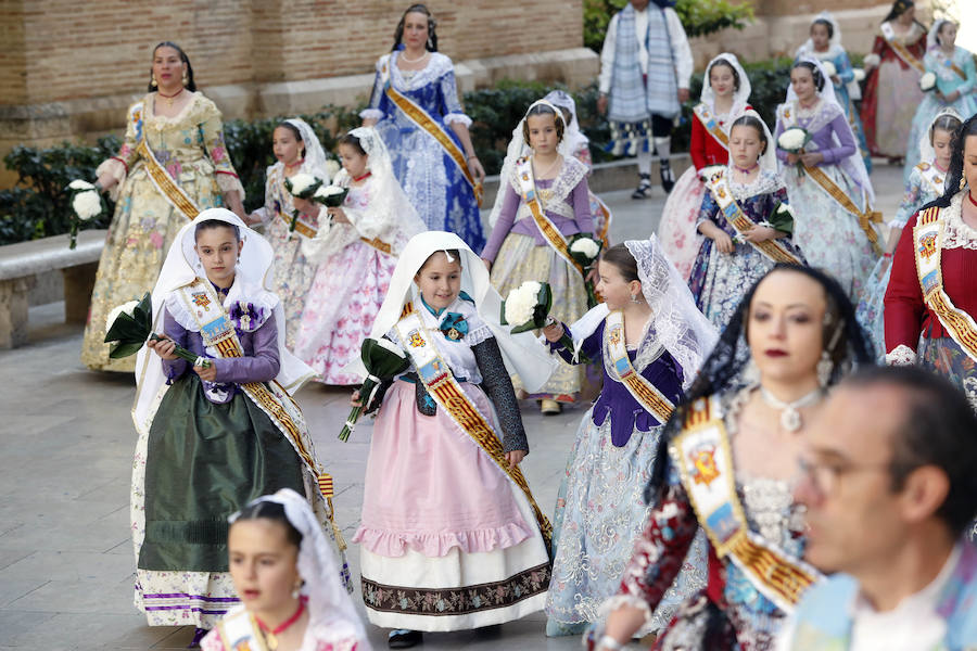 Fotos: Fallas 2019: Segundo día de la Ofrenda a la Virgen de los Desamparados