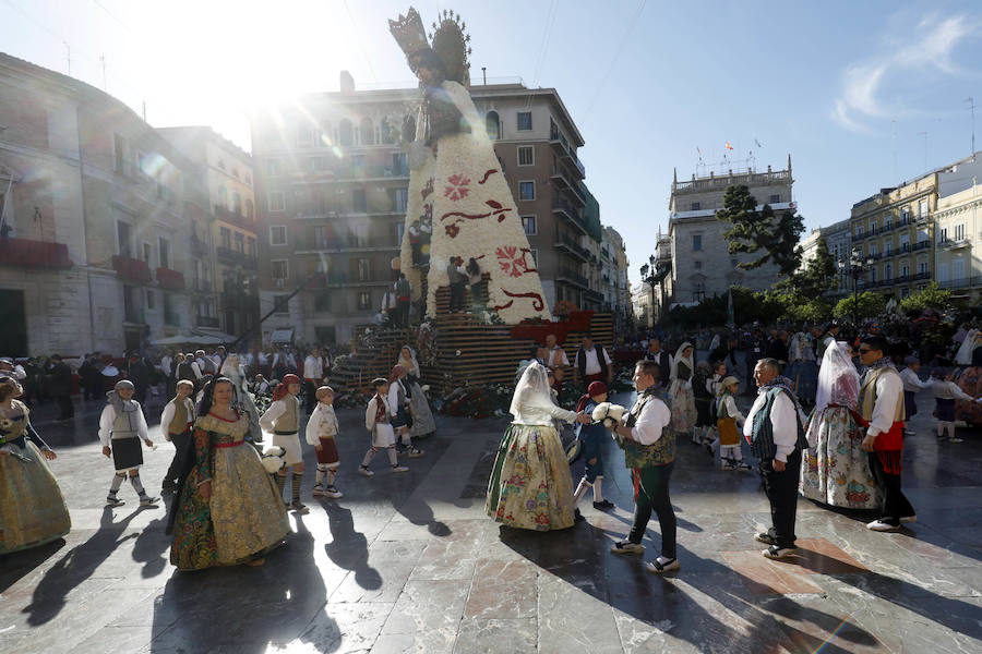 Fotos: Fallas 2019: Segundo día de la Ofrenda a la Virgen de los Desamparados