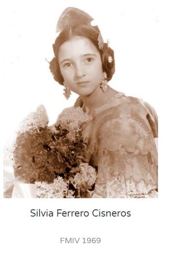 La primera fallera mayor infantil fue Teresa del Sacramento Agramunt y desde 1940 le han sucedido decenas de niñas que representaron a las Fallas con toda su alegría. Entre ellas, dos apellidos muy conocidos: Mari Carmen Martínez Bordiú Franco y Sonsoles Suárez Illana.