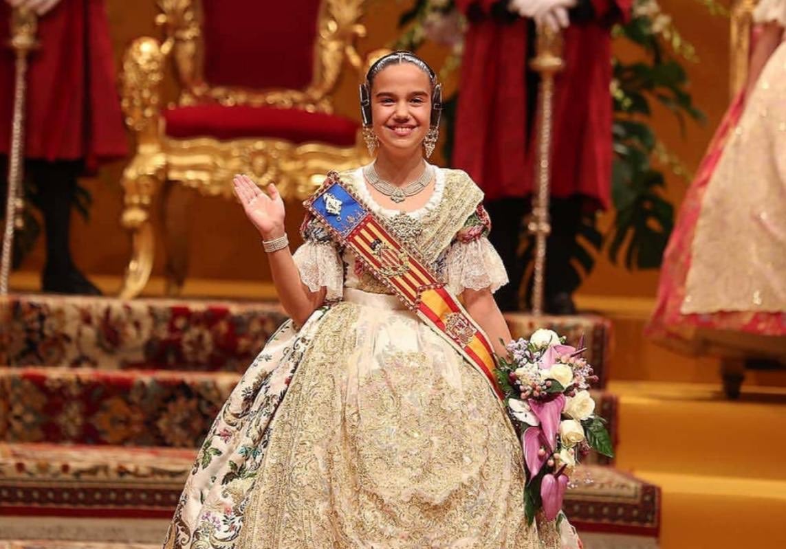 Sara Larrazábal, fallera mayor infantil de 2019.