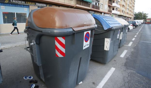 Contenedores de residuos en Valencia. 
