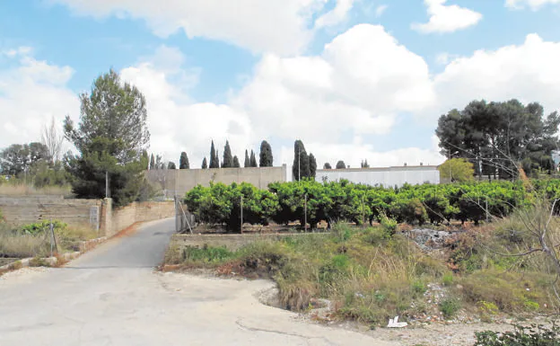 Tres menores detenidos por violar a una compañera de clase en la Marina