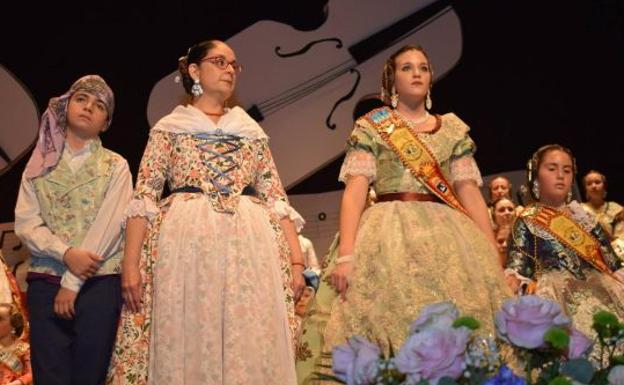 En Mallorca las fallas se plantan al tombe