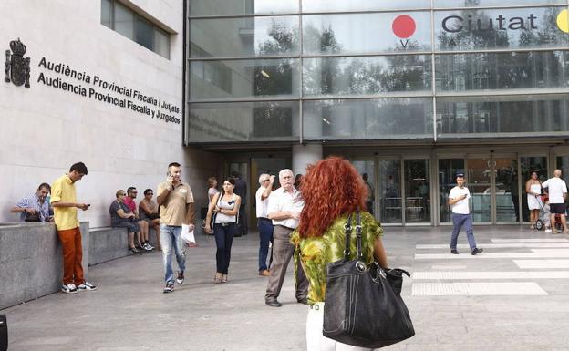 La Fiscalía pide 7 años de cárcel a un hombre por abusar de su vecina cuando dormía