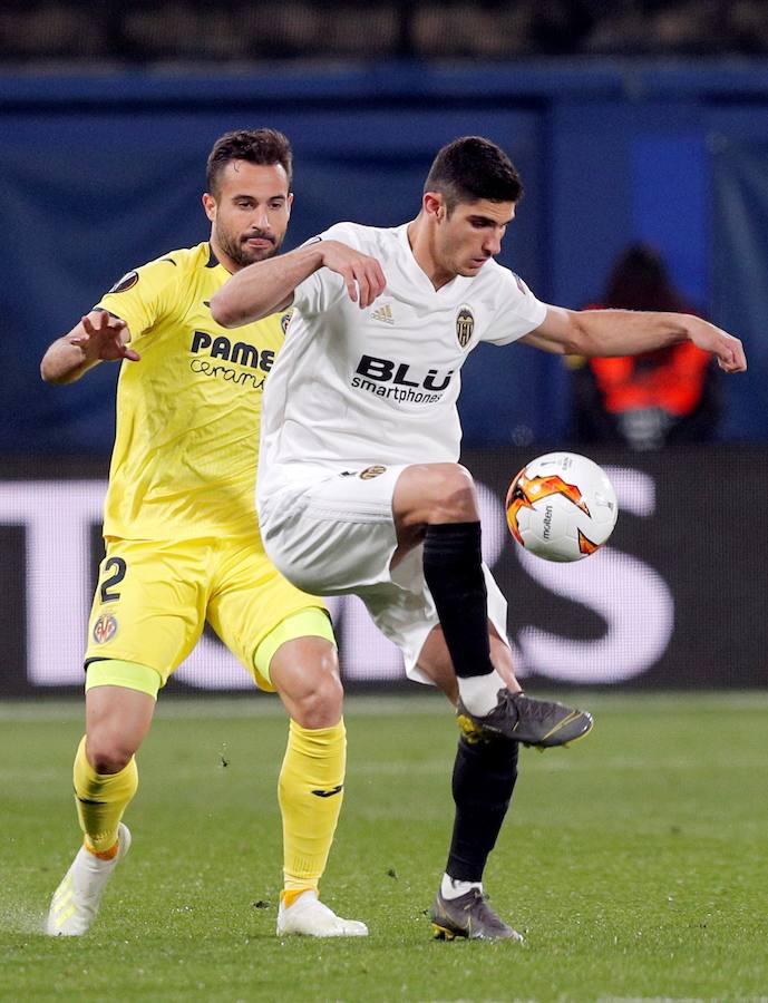 Las mejores fotos del partido de ida de cuartos de final de Europa League entre dos de los clubes de la Comunitat en el Estadio de la Cerámica