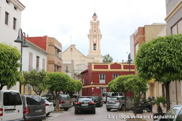 La plaza Vella, en el casco antiguo de Catarroja. 