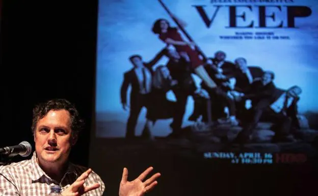 El ganador de un Emmy Roger Drew, guionista de «The thick of it» y «Veep», imparte una clase magistral con motivo d la primera edición del festival LABdeseries. 