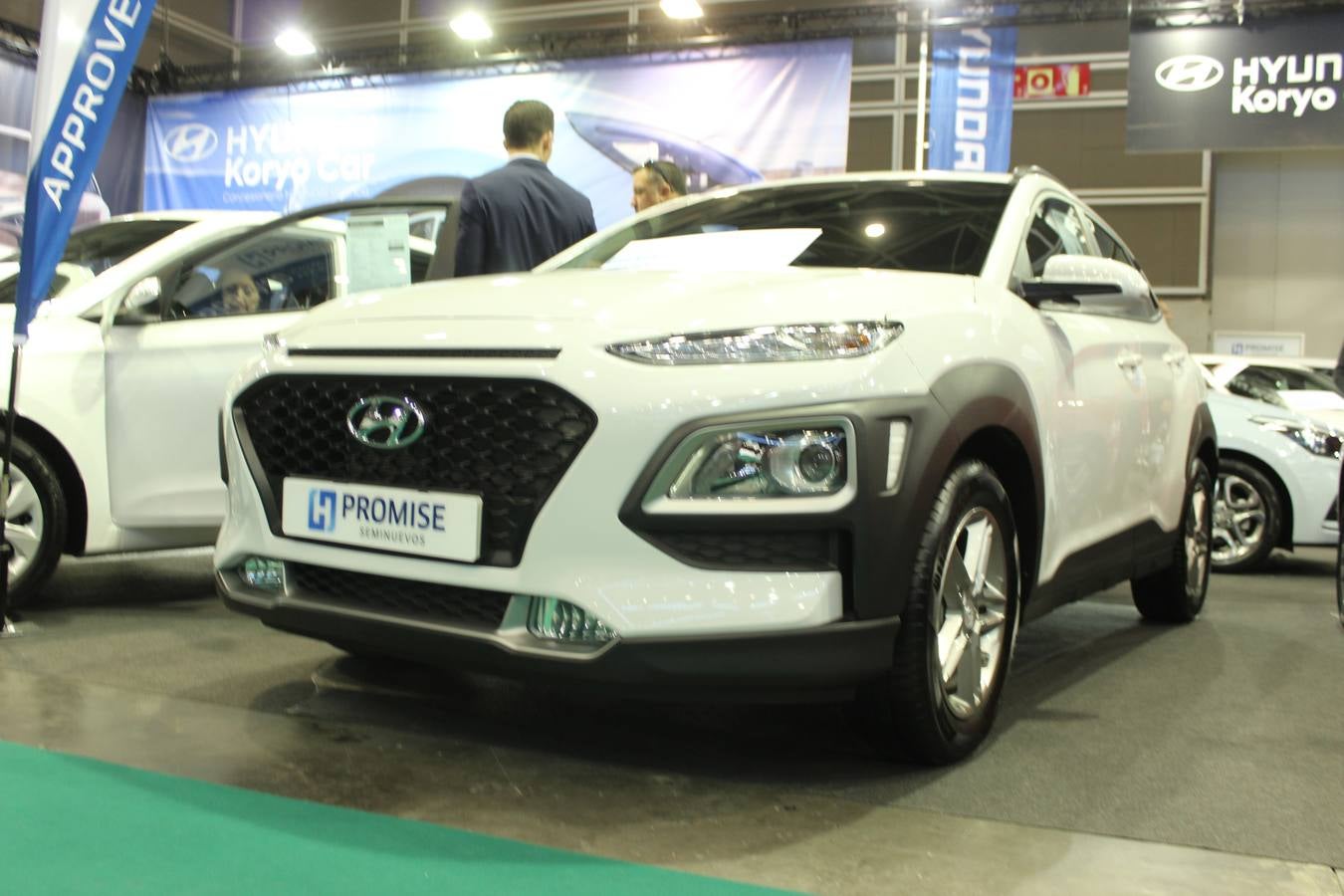 Feria Valencia celebra la 11ª. edición de la 'Feria del Vehículo Selección Ocasión', una cita que reúne hasta el próximo domingo, en el Nivel 3 del recinto ferial a 45 expositores y 26 marcas oficiales. Ofertan unos 1.500 vehículos con grandes descuentos; algunos coches de ocasión rebajados en más de 6.000 euros. 