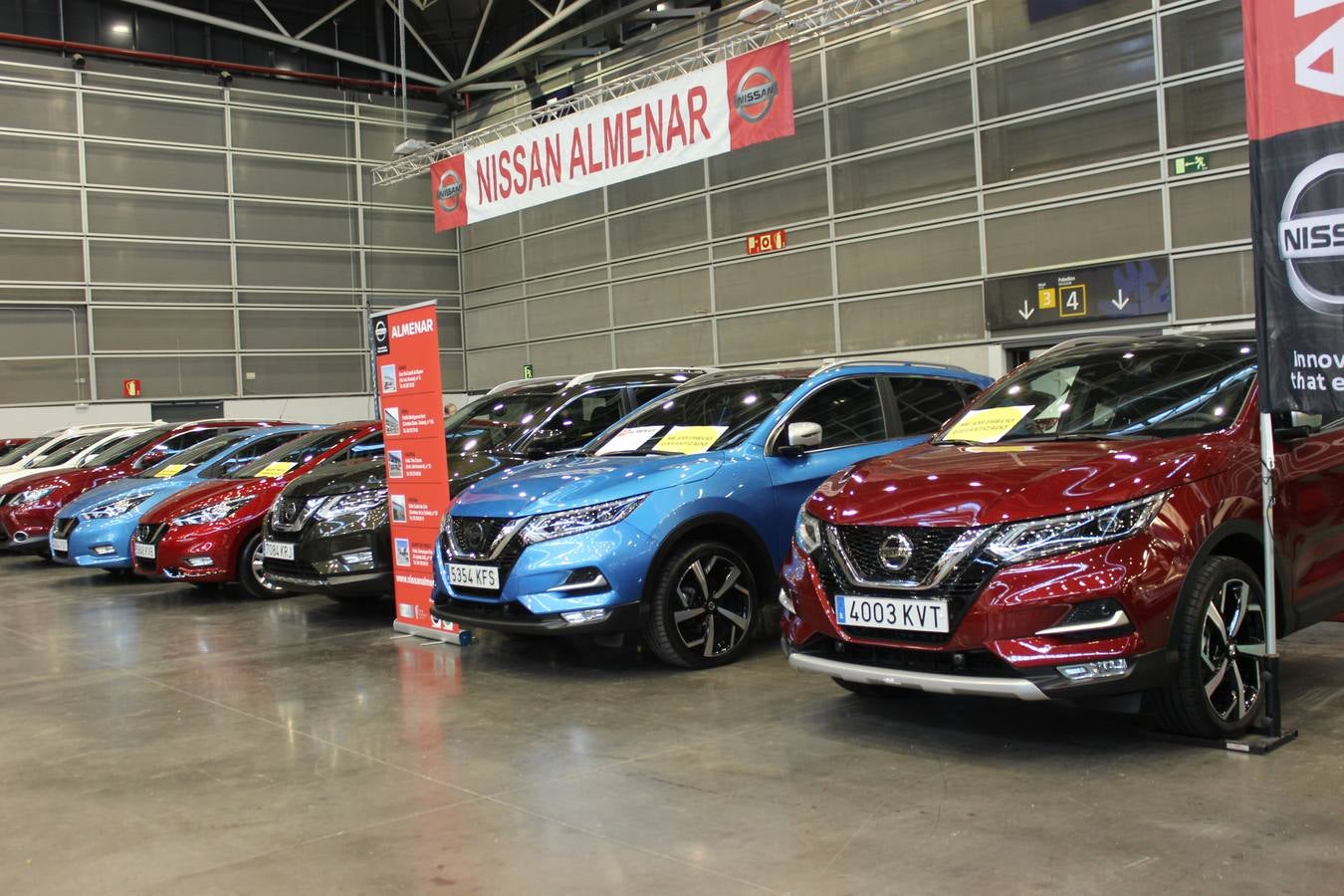 Feria Valencia celebra la 11ª. edición de la 'Feria del Vehículo Selección Ocasión', una cita que reúne hasta el próximo domingo, en el Nivel 3 del recinto ferial a 45 expositores y 26 marcas oficiales. Ofertan unos 1.500 vehículos con grandes descuentos; algunos coches de ocasión rebajados en más de 6.000 euros. 