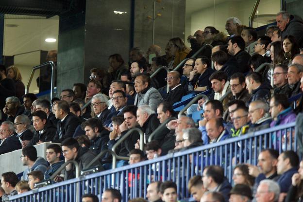 Peter Lim, ayer en el palco del estadio de La Cerámica. 