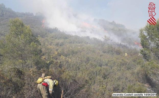 Incendio en Castell de Castells.