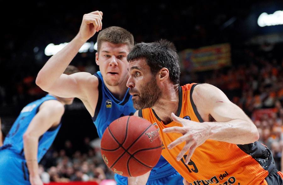 Las mejores fotos del partido que definirá al campeón de EuroCup en la Fonteta