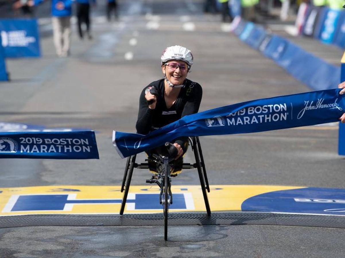 El Maratón de Boston 2019 ha estado marcado por la lluvia. Miles de atletas han recorrido las principales calles de la ciudad de Massachussets en uno de los maratones más prestigiosos del mundo, uno de los seis majors.