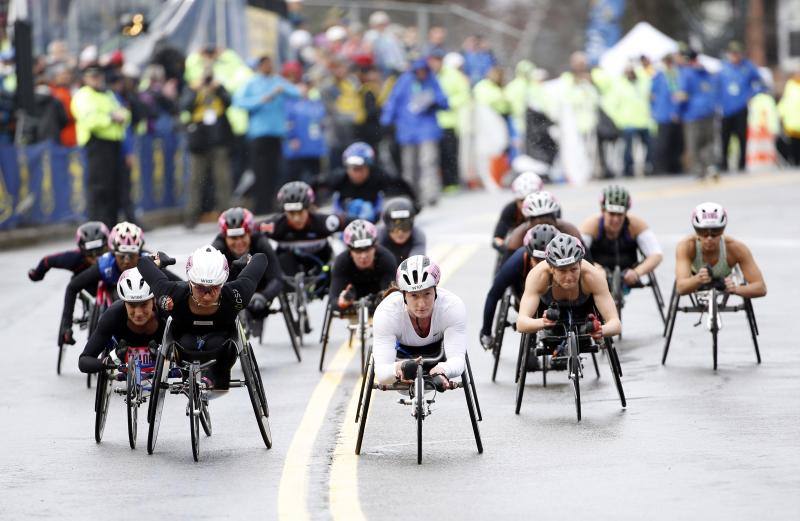 El Maratón de Boston 2019 ha estado marcado por la lluvia. Miles de atletas han recorrido las principales calles de la ciudad de Massachussets en uno de los maratones más prestigiosos del mundo, uno de los seis majors.