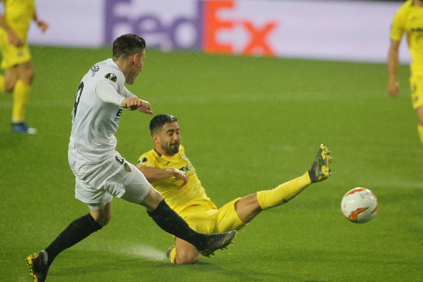 El Valencia CF jugará las semifinales de la Europa League 2018-2019 ante el Arsen de Unai Emery. El equipo de Marcelino superó en la vuelta en Mestalla por 2-0 al Villarreal, en unos cuartos de final encarrilados con el 1-3 de la ida.