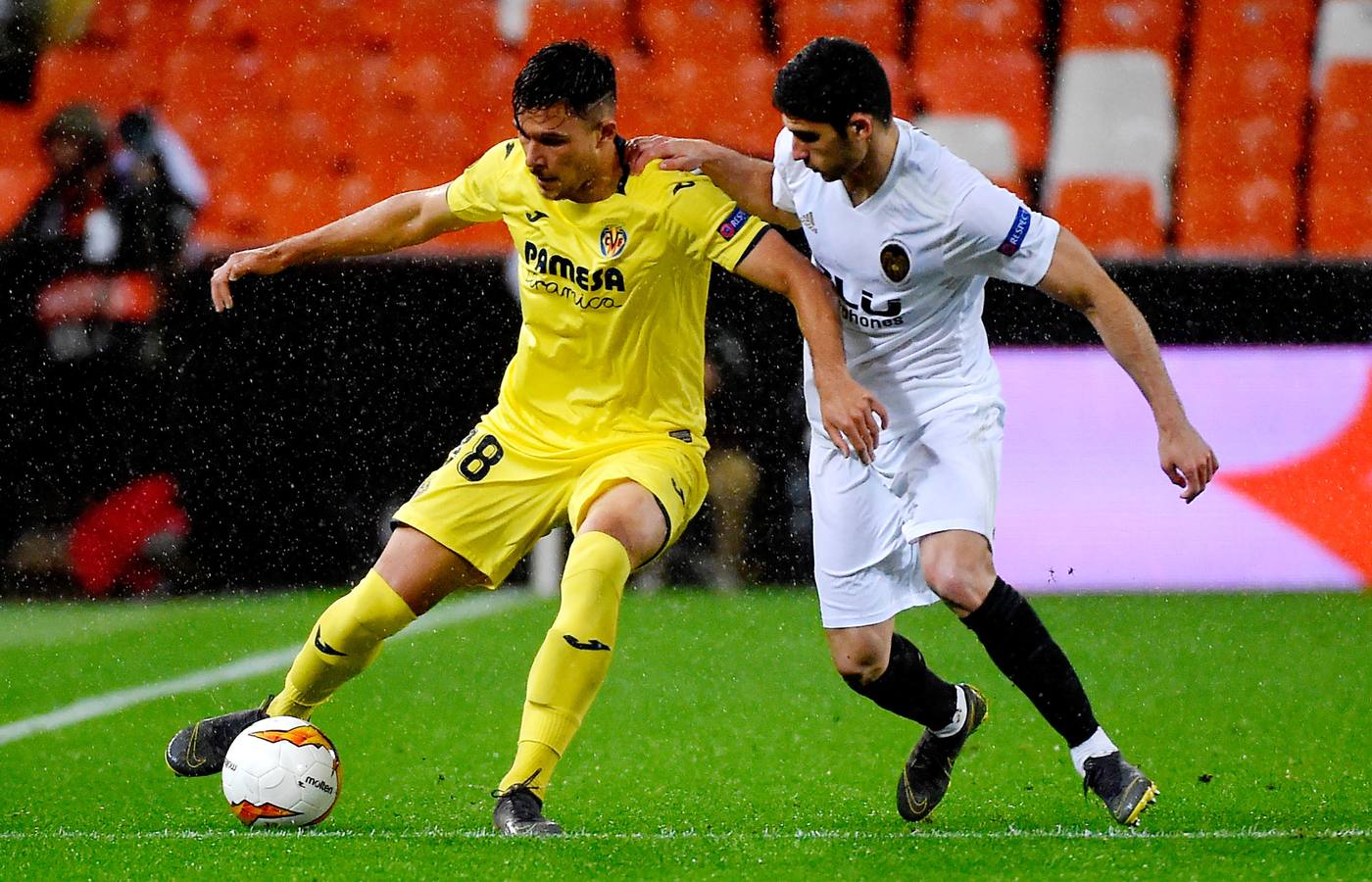 El Valencia CF jugará las semifinales de la Europa League 2018-2019 ante el Arsen de Unai Emery. El equipo de Marcelino superó en la vuelta en Mestalla por 2-0 al Villarreal, en unos cuartos de final encarrilados con el 1-3 de la ida.